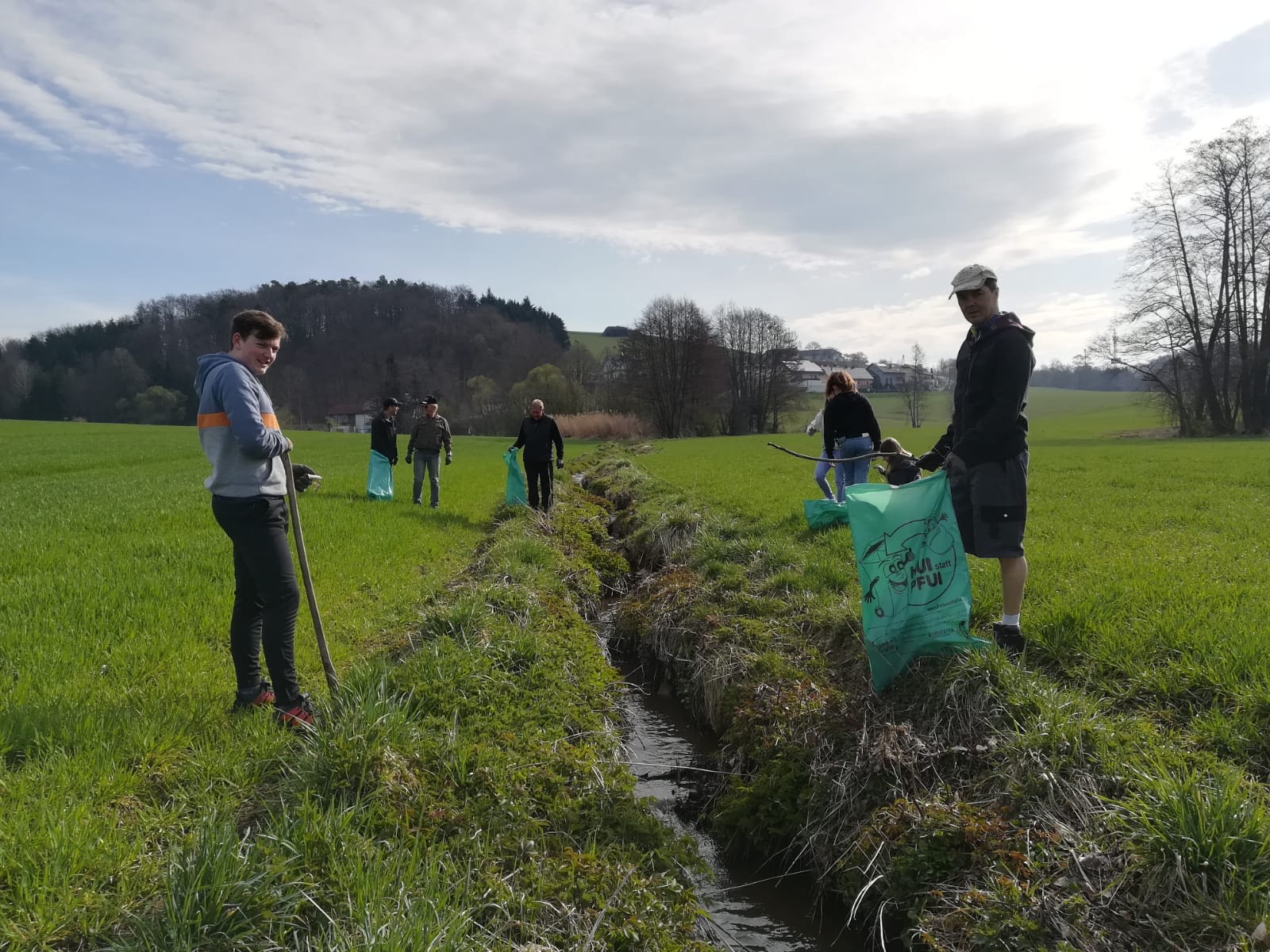 6676cc94 aff8 40aa 81dd fe249f444f75