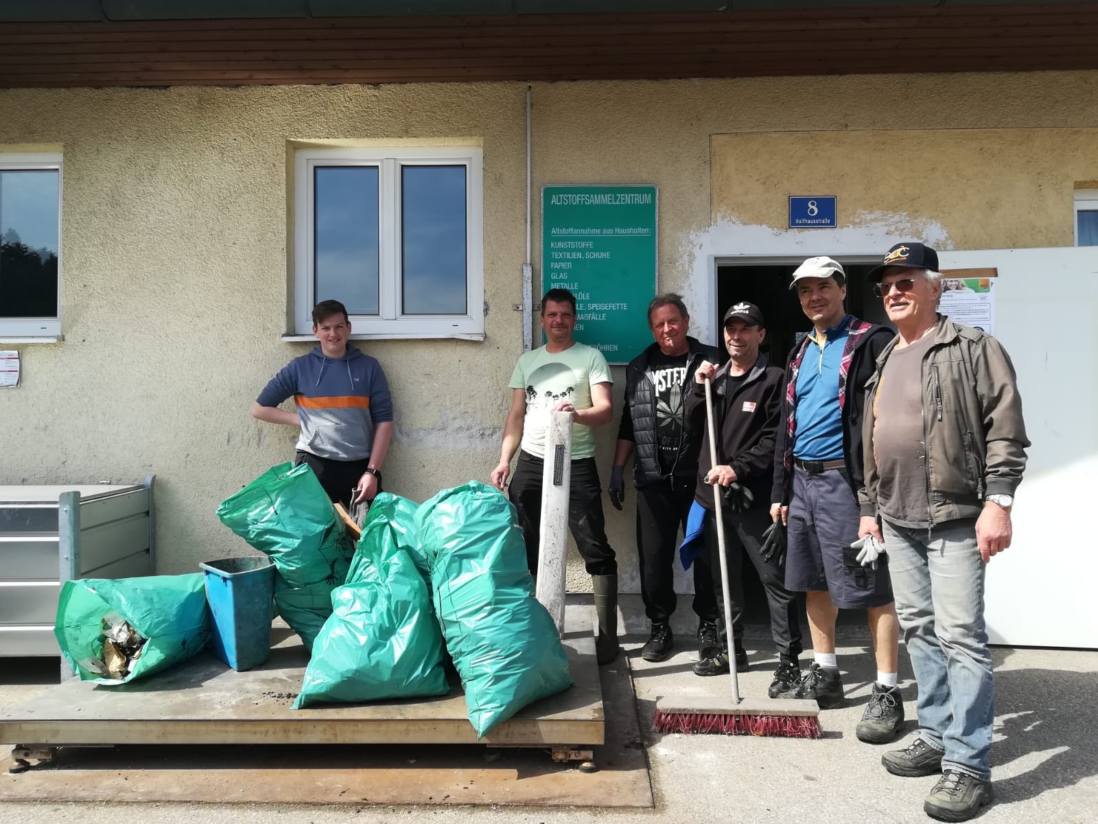 ef99a544 7c47 4cb9 8b5c 85f02f1b23cd